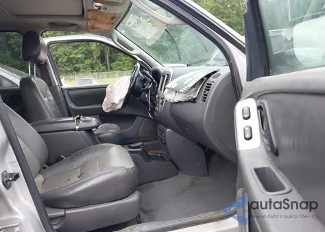 2003 Ford Escape Xlt из США, поврежденный, VIN 1FMYU03193KC86172